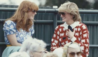 Prenses Diana’nın ikonik kazağı satışa sunuluyor! Kara koyun için rekor fiyat…