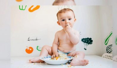 Yaz aylarında bebekler ne yemeli? Bebeklerin beslenmesinde nelere dikkat edilmeli?