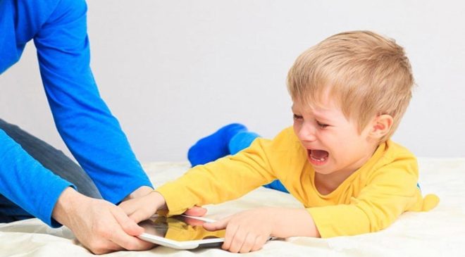 Tablet, bilgisayar ve akıllı telefon kullanımının çocuklar üzerindeki olumsuz tesirleri neler?