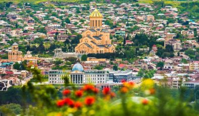 2023-2024 pasaportsuz kimlikle gidilebilen ülkeler hangileridir? Kimlikle gidilebilen ülkeler